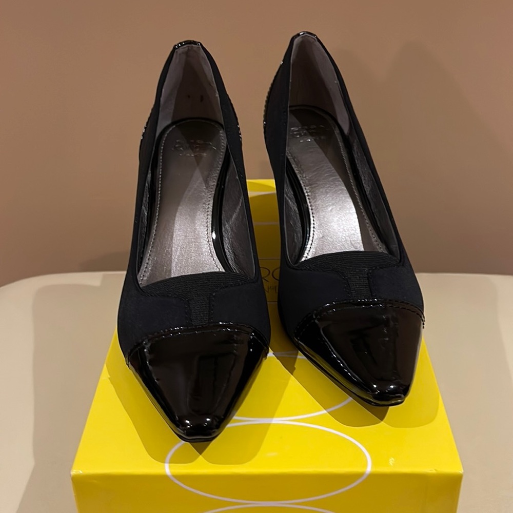 Ladies dress shoes